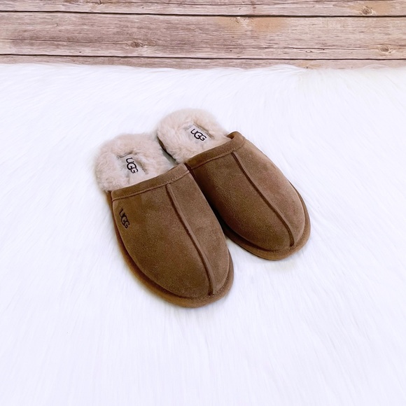 UGG Women’s Pearle Chestnut Suede Slippers - Picture 5 of 8